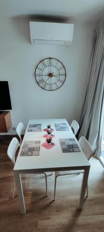 Getaway Suites Apartment ซเลนดิ ภายนอก รูปภาพ